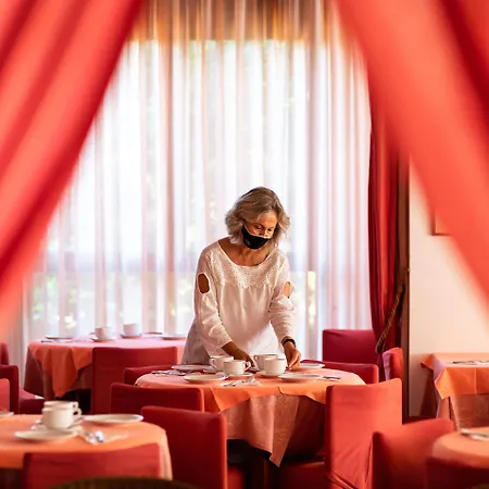 Hotel Rivamare 3*