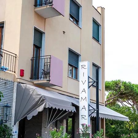 Hotel Rivamare 3*