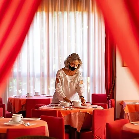 Hotel Rivamare 3*