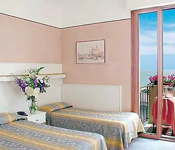 Hotel Rivamare